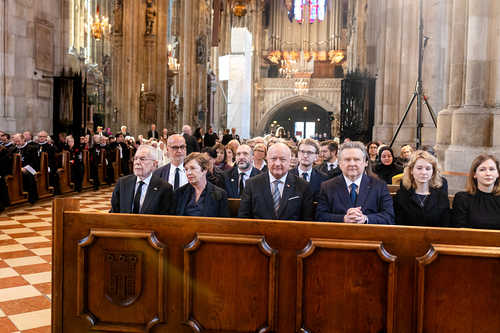Stephansdom: Österreich nahm Abschied von Papst Franziskus